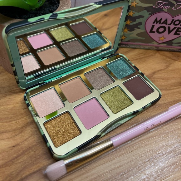 3 Piece Too Faced Major Love Set - Picture 10 of 11